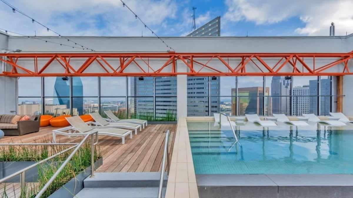 22Nd Fl Bold Cozysuites With Pool, Gym Dallas Exteriér fotografie